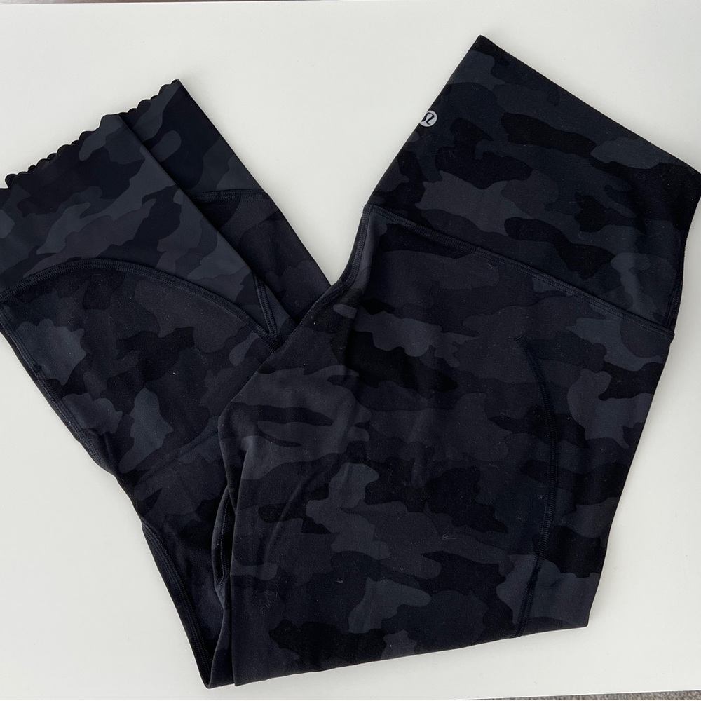 LULULEMON Align HR Crop 23” Scallop Bottom Camo Print Leggings